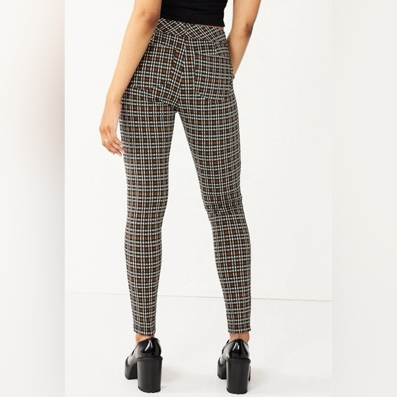 Juniors SO High Rise Ponte Pants SZ Large NWT - Picture 2 of 7